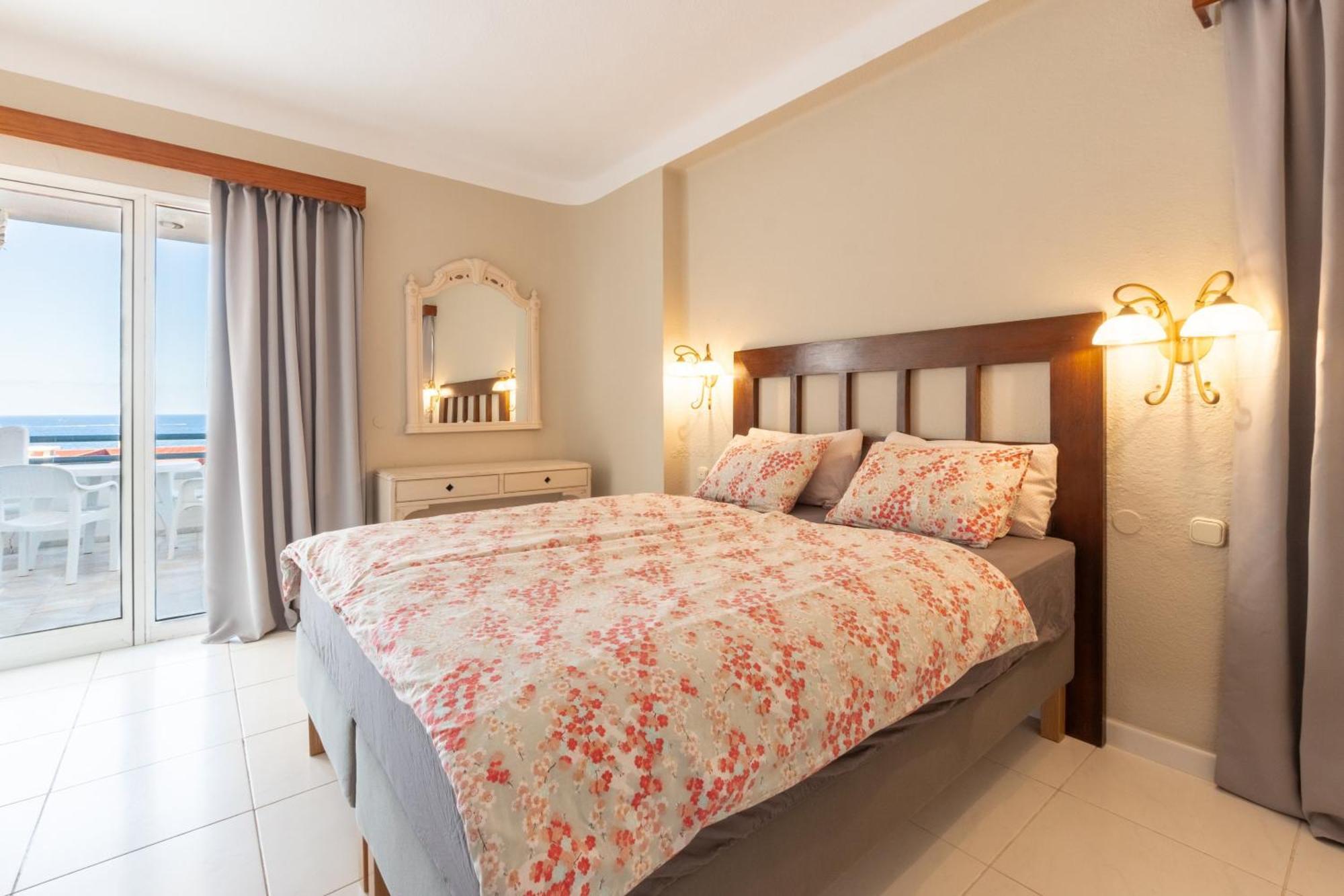 Club Atlantis Aparthotel Ocean View Costa Adeje  Esterno foto
